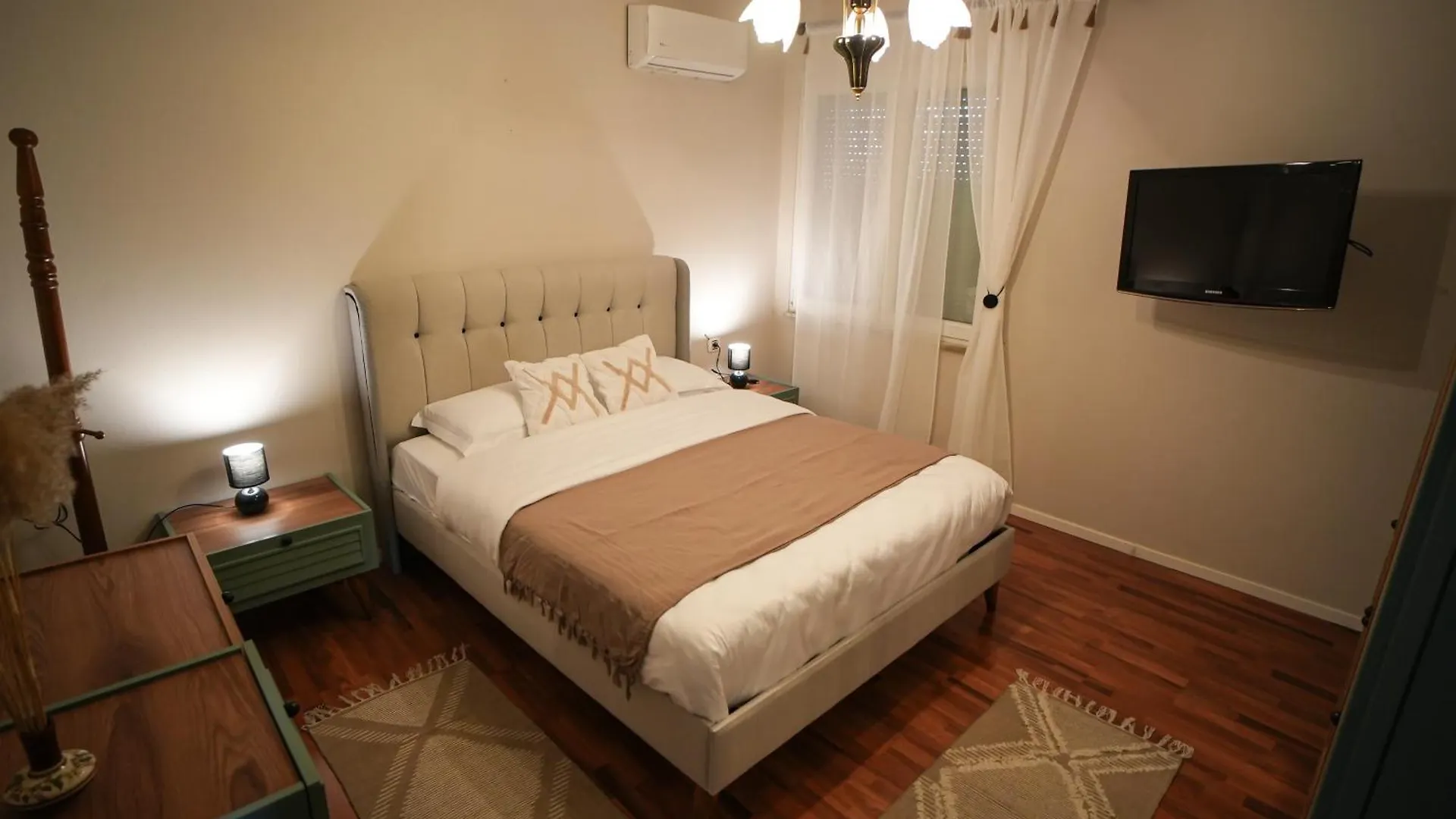 Grandpa House - App.3 Apartment Tirana